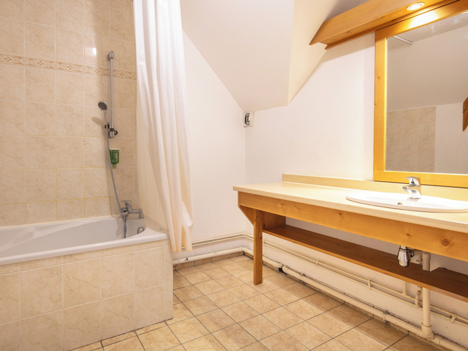 Bathroom 5, Vacancéole - Résidence Le Birdie, Haute-Savoie