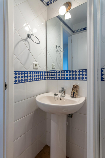 Bathroom 5, Marina Apartment in Punta del, Huelva