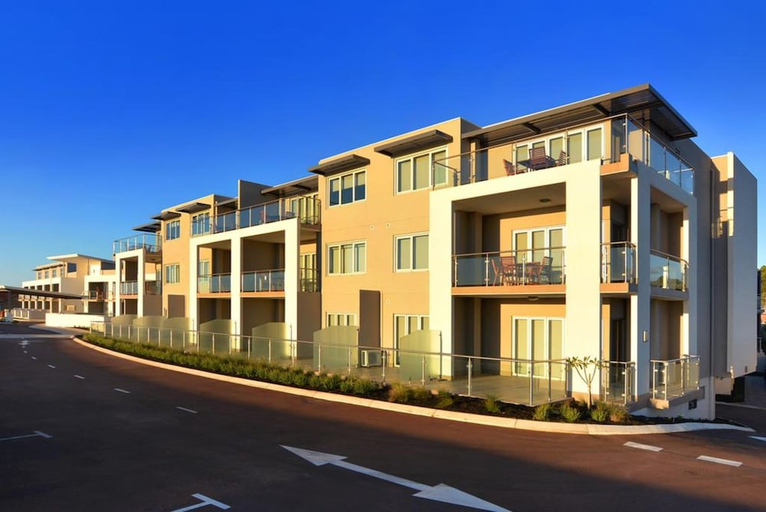 Exterior & Views 2, Bunbury Seaview Apartments, Bunbury