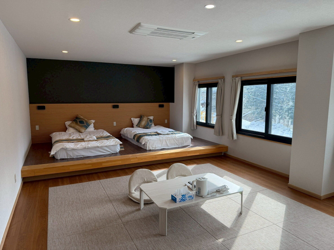 Room 2, Naeba Sunvalley Hotel, Minamiuonuma