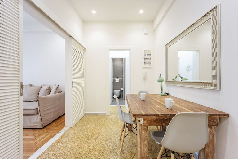 Room 2, Modern & Cozy Apartment, Attica