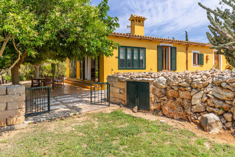 Garden 4, Ses Cases Son Blat Near Scenic Beaches, Baleares