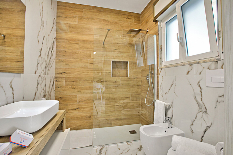 Bathroom 5, Villa Na' Lu' 1 With Sea View, Lecce