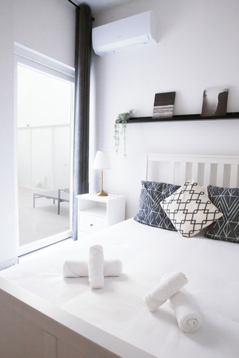 Room 2, Sliema BackYard