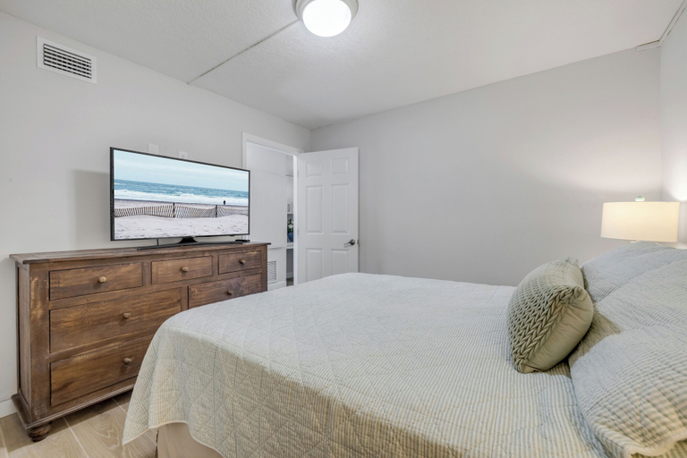 Bedroom 2, Ocean Beach Club, Volusia