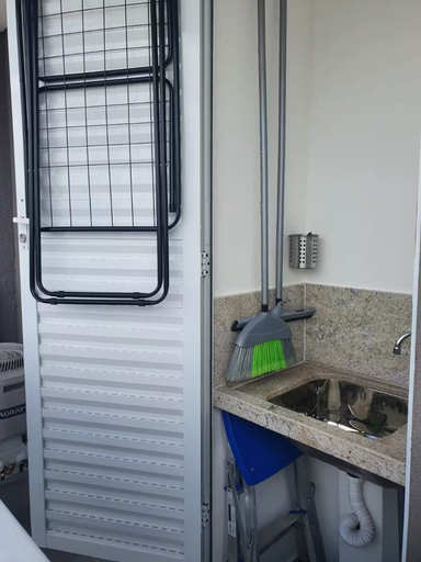 Room 3, Studio no Centro com Academia Piscina e Varanda, Juiz de Fora