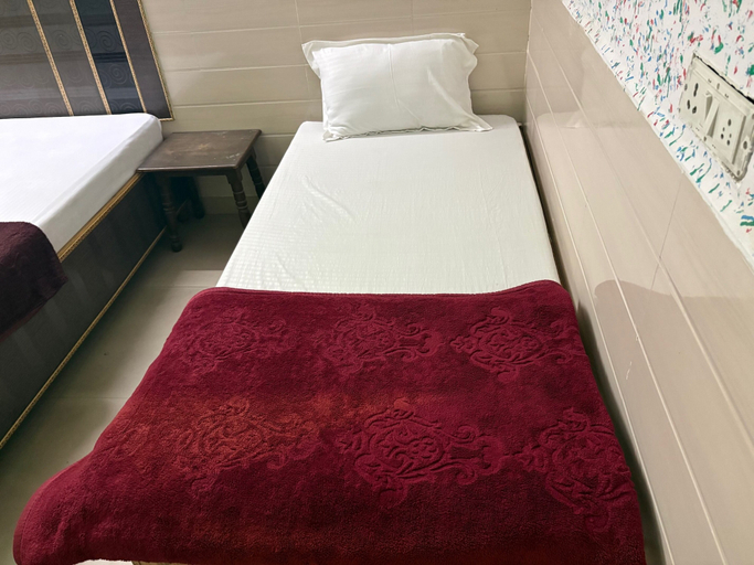 Room 2, Hotel Mohan, Agra