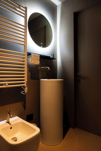 Bathroom 3, Santa Lucia Suites, Padua