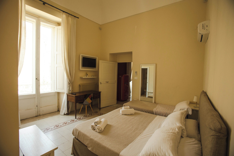 Bedroom 5, 4Brooms Boutique B&B, Lecce