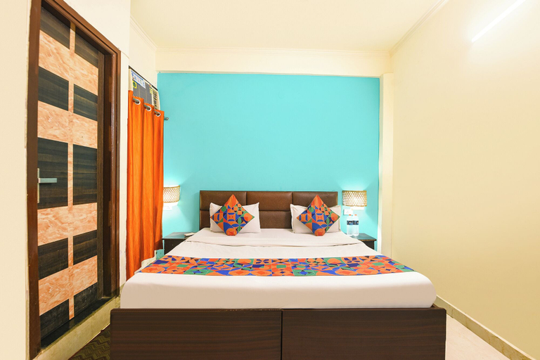 Room 2, Via KD6 Plaza Residency, Delhi