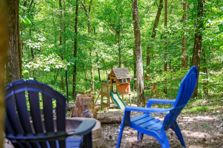 View from room, Summer Moon Lodge - For 8ppl, McCurtain