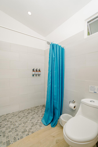 Bathroom 4, Tortuga Verde Glamping, Carrillo