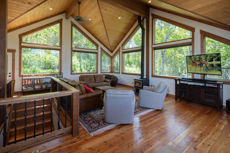 Interior 2, Alpine Recharge, Lincoln