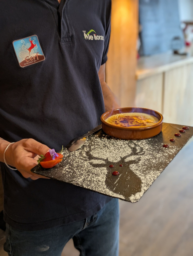 Food & Drinks 5, Hotel Le Rocher Du Cerf, Cantal