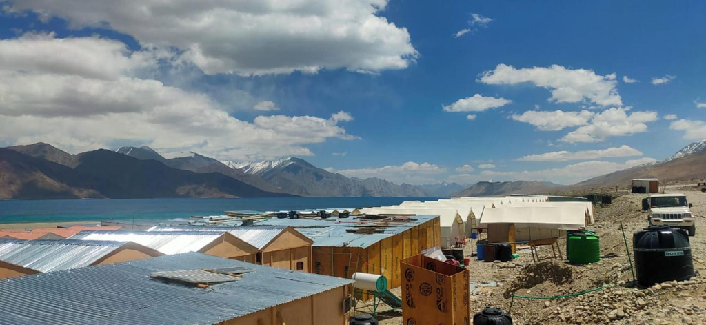 Beach, pangong view point cottage, Leh