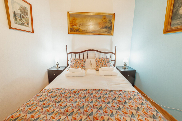 Room 2, Casa DO Malhadinhas by Vacationy, Vila Nova de Paiva