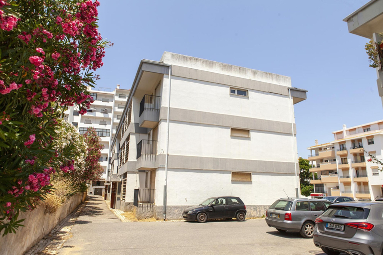 Room 5, Y 04 - Bedroom 4 in Trindade Sun Guesthouse, Lagos