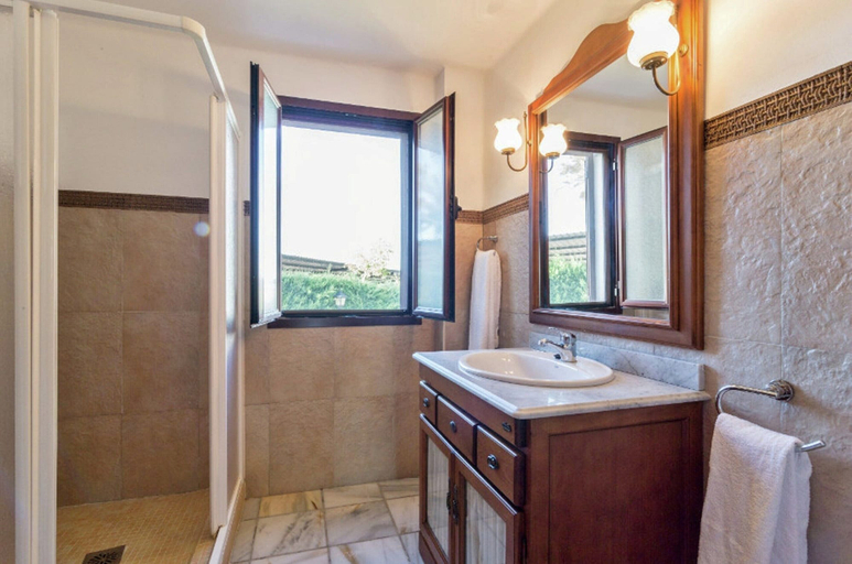 Bathroom 5, Ibipozo Bungalow Retreat in Pozo Alcon, Jaén