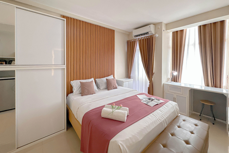 Interior 5, Comfy And Spacious Studio At Bale Hinggil Apartment, Surabaya