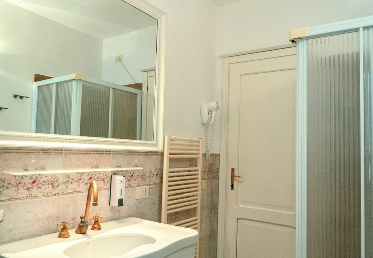 Bathroom 5, Holiday Home Near Assisi With Pool, Perugia