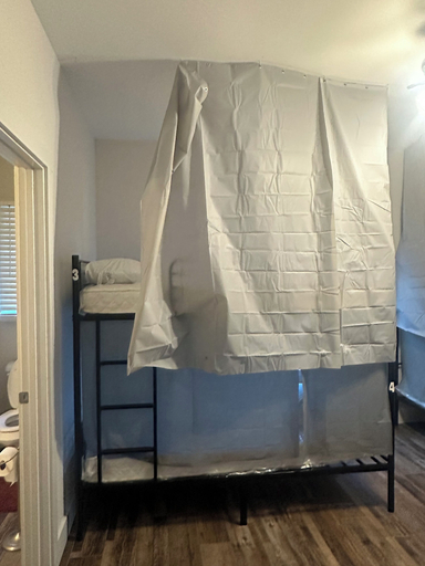 Bathroom 5, Chestnut Hostel, New Hanover