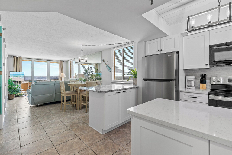 Interior 2, Oceania Beach Club 101, Volusia