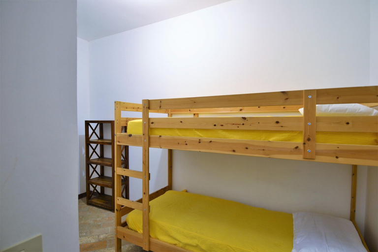 Room 4, Countryside Retreat With Pool, Mantignana, Perugia
