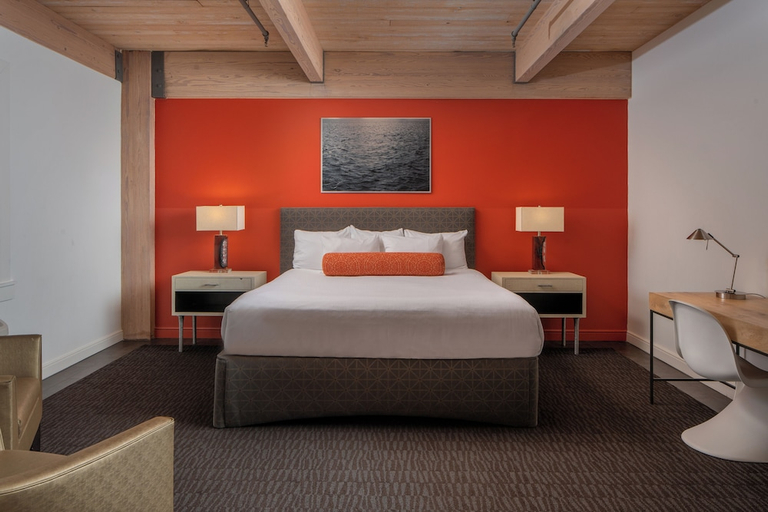 Bedroom 2, Harbor House Hotel and Marina at Pier 21, Galveston