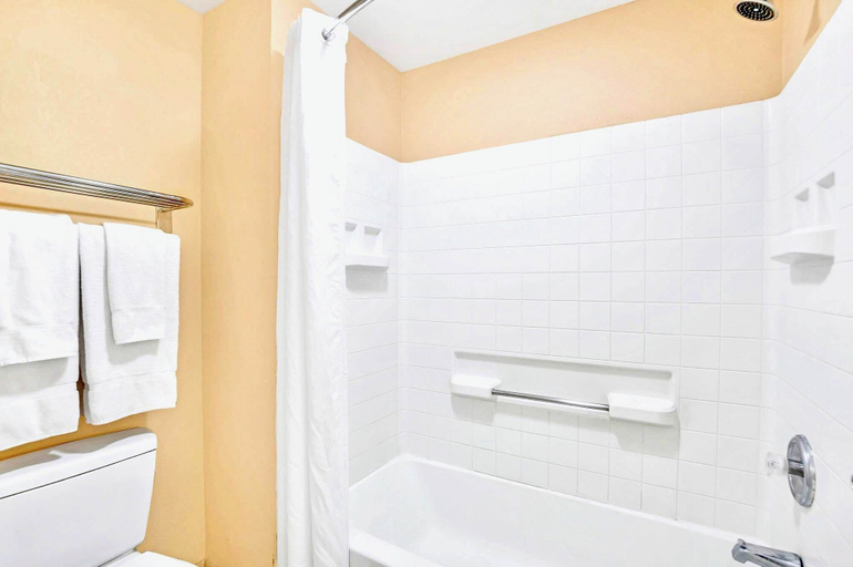 Bathroom 5, Condo w Hot Tub & Pool to Near Universal Studio, Orange