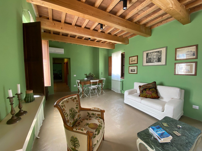 Living area 5, pieve san biagio, Macerata