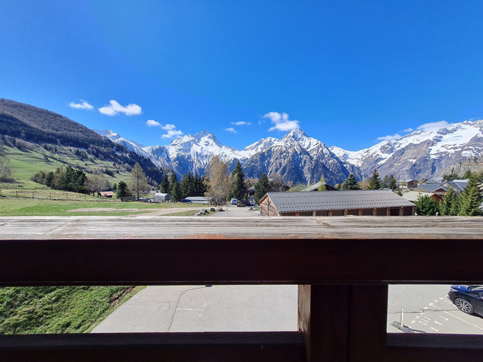Balcony 5, Ski-in Stay in Les Deux Alpes, Isère