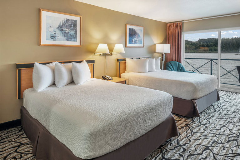 Bedroom 2, Glen Lyon Inn & Suites, Mount Waddington