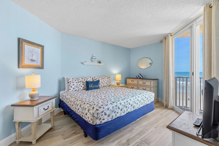 Interior 4, Oceania Beach Club 503, Volusia