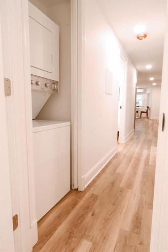 Interior 5, DCs Doorstep - Family Friendly 2 bed Cap Hill Apt, Washington D.C.