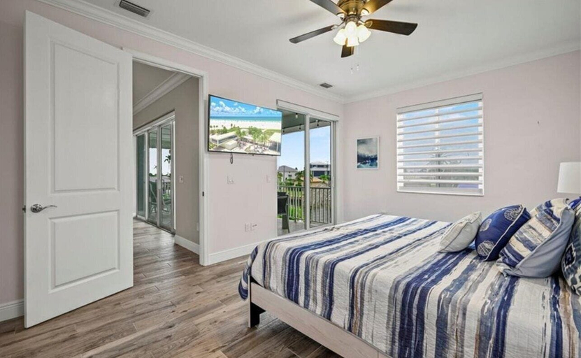 Room 5, Ibis Landing in Fort Myers Beach, Lee