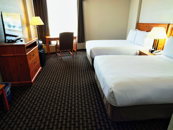 Bedroom 3, Continental Inn & Suites, Division No. 11