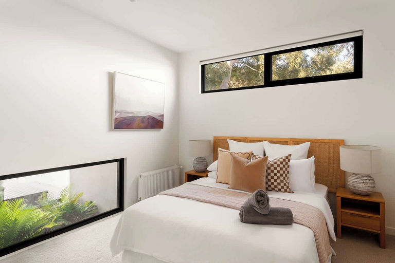 Room 3, Banksia Luxury Home With Views, Melbourne