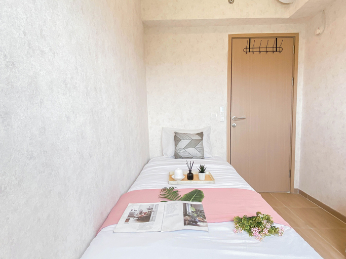 Room 2, Well Furnished 3Br At Apartment Meikarta, Cikarang