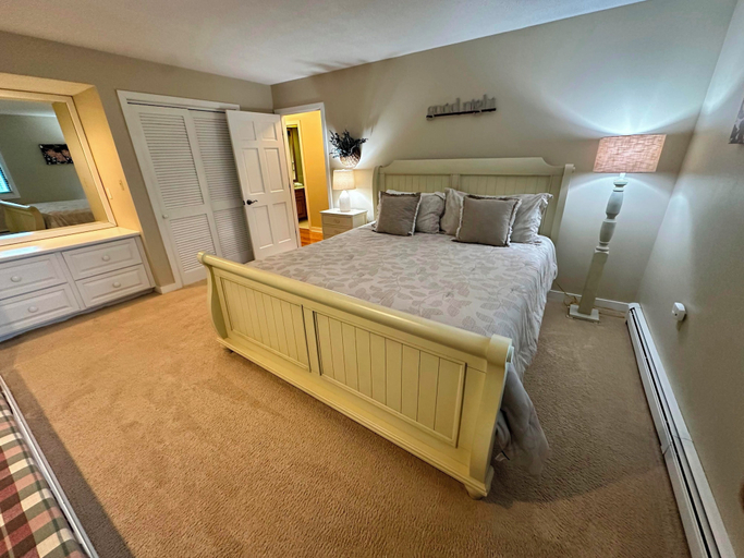 Interior 4, Fc39 Entry Level Bretton Woods Cottage on Beginner ski Trail, Coos