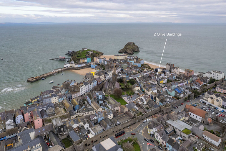 Room 3, 2 Olive Buildings - Within the Town Walls, Pembrokeshire