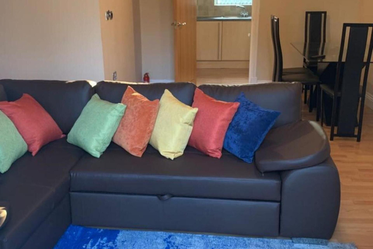 Living area, Seaside Serenity Apartment in Southend, Southend-on-Sea