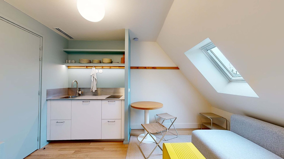 Room 3, Joivy 10 Douai 1BR Velux, Paris