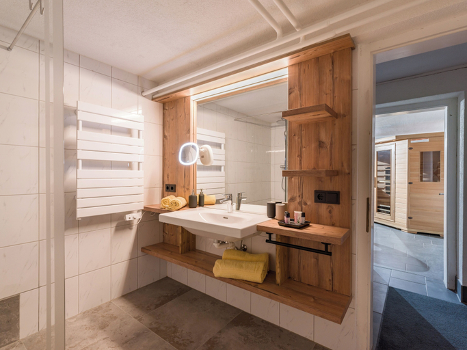 Bathroom 3, Landhaus Exenberger - Apartment Smaragd, Zell am See