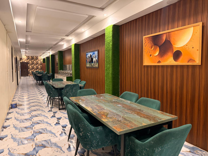 Food & Drinks 5, Gulberg Inn Hotel, Lahore