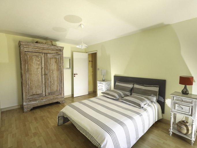 Room 4, Holiday Home in Sibiril Near Sandy Beaches, Finistère