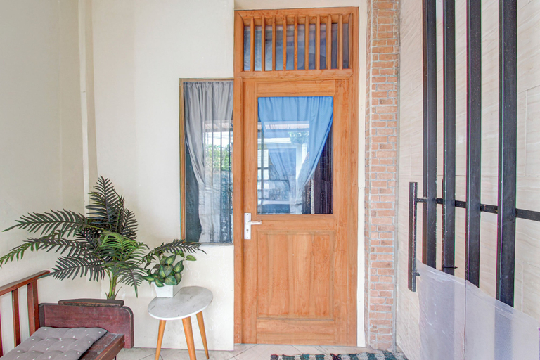 Room 4, OYO 95057 Abe Homestay, Yogyakarta