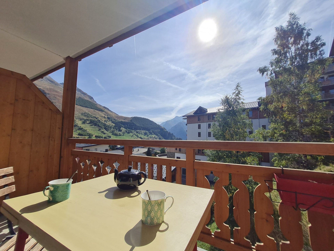 Balcony 5, Bright Third-floor Apartment, Isère