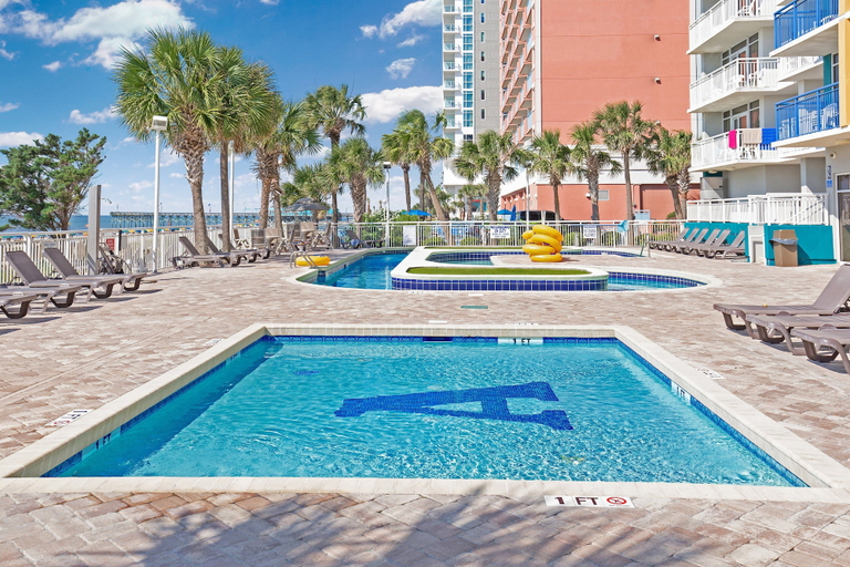 Interior 2, Atlantica 655, Horry