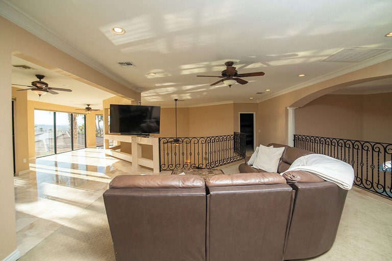 Interior 3, Luxury Golf Course Retreat on Hogan, Mohave