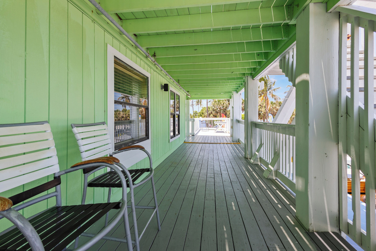 Others 5, Oceanfront Inn Room #8 - Partial Ocean View - King Bed, Saint Lucie